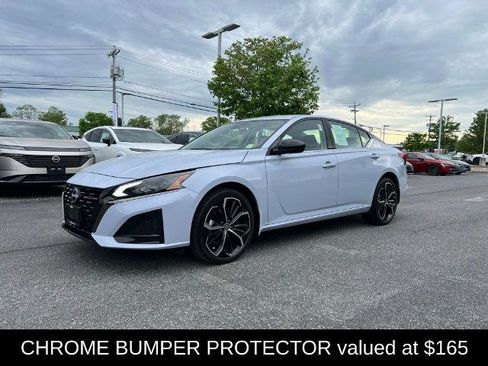 Certified 2023 Nissan Altima 2.5 SR AWD/4WD image 8