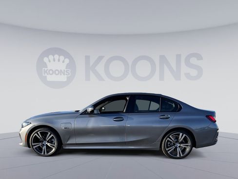 Used 2023 BMW 330e xDrive 330e xDrive w/ Premium Package image 2