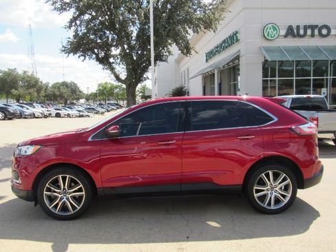 Used 2020 Ford Edge Titanium image 10