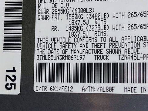 Used 2024 Toyota Tacoma TRD Sport image 28