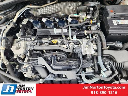 Used 2024 Toyota Corolla Cross LE FWD image 30