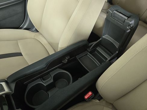 Used 2018 Honda Civic EX image 28