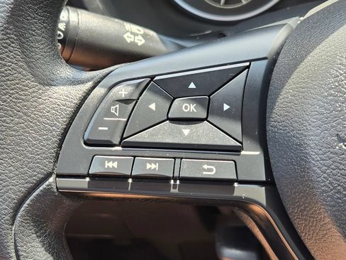 Used 2025 Nissan Sentra S FWD image 31
