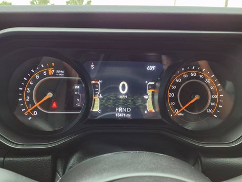 Used 2025 Jeep Gladiator Sport AWD/4WD image 17