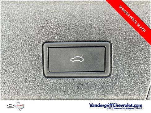 Used 2024 Volkswagen Atlas Cross Sport SEL Premium R-Line AWD/4WD image 29