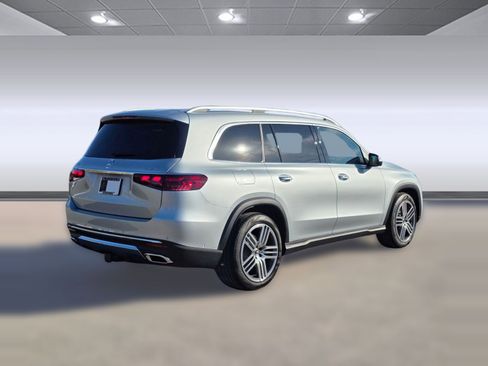 Used 2026 Mercedes-Benz GLS 450 4MATIC image 8