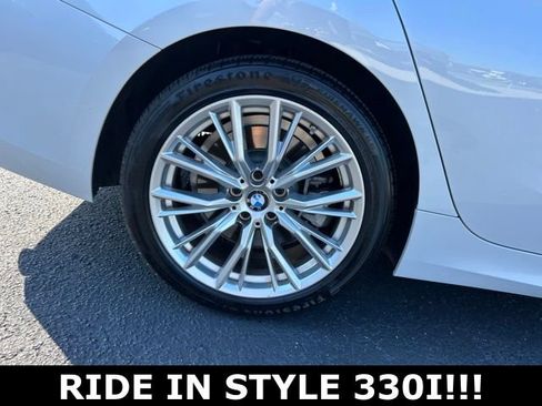 Used 2023 BMW 330i Sedan w/ Driving Assistance Package RWD image 7