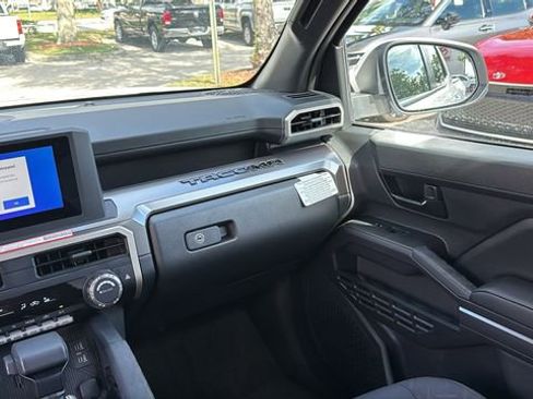 Used 2025 Toyota Tacoma SR5 image 14