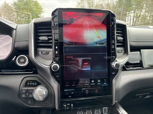 New 2026 RAM 1500 Laramie AWD/4WD image 14