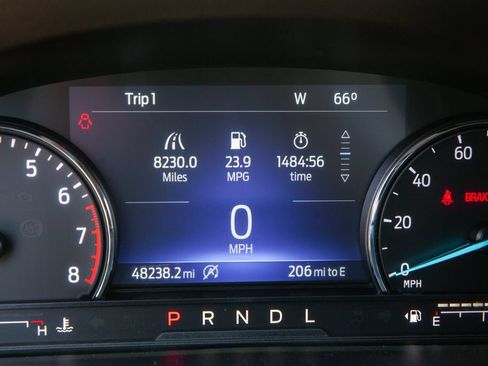 Used 2023 Ford Explorer XLT RWD image 18