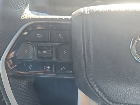 Used 2022 Toyota Tundra Platinum AWD/4WD image 19