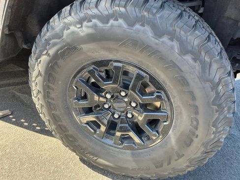Used 2023 Ford Bronco Raptor AWD/4WD image 3