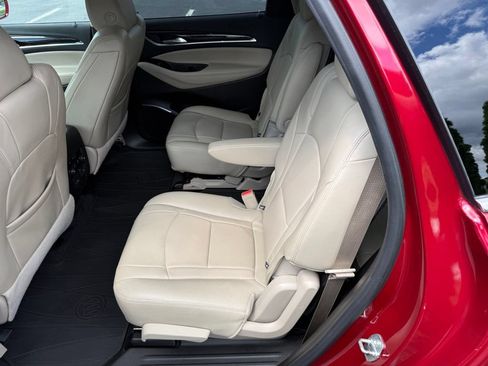 Used 2019 Buick Enclave Essence FWD image 30