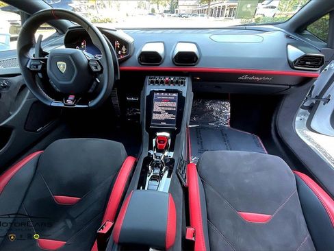 Used 2023 Lamborghini Huracan Tecnica image 11