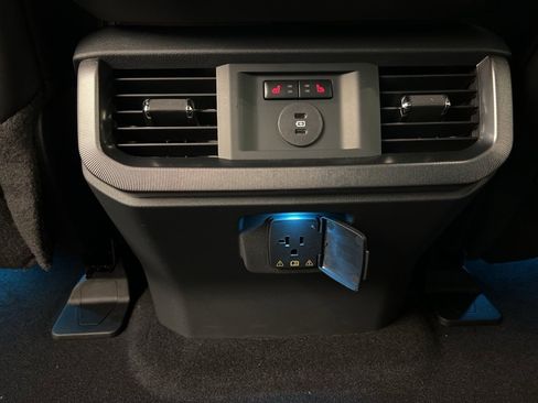 New 2025 Ford F150 Platinum w/ Equipment Group 702A High image 36