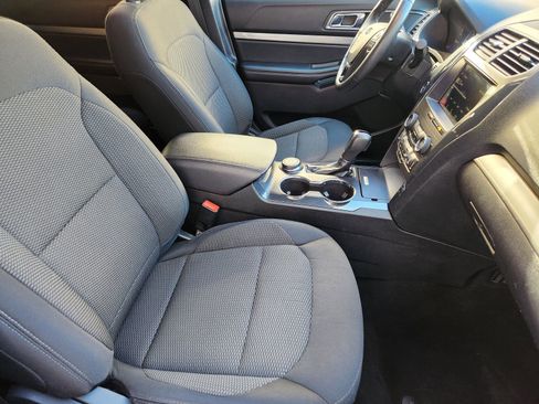Used 2019 Ford Explorer XLT w/ Equipment Group 201A image 16
