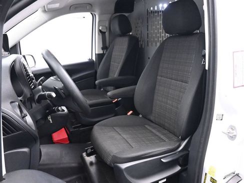 Used 2019 Mercedes-Benz Metris image 12