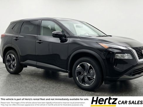 Used 2025 Nissan Rogue SV image 1