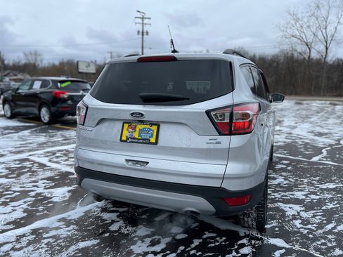 Used 2018 Ford Escape SE image 7