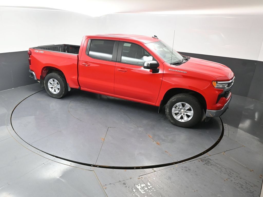 Used 2025 Chevrolet Silverado 1500 LT w/ Work Truck Package AWD/4WD image 43