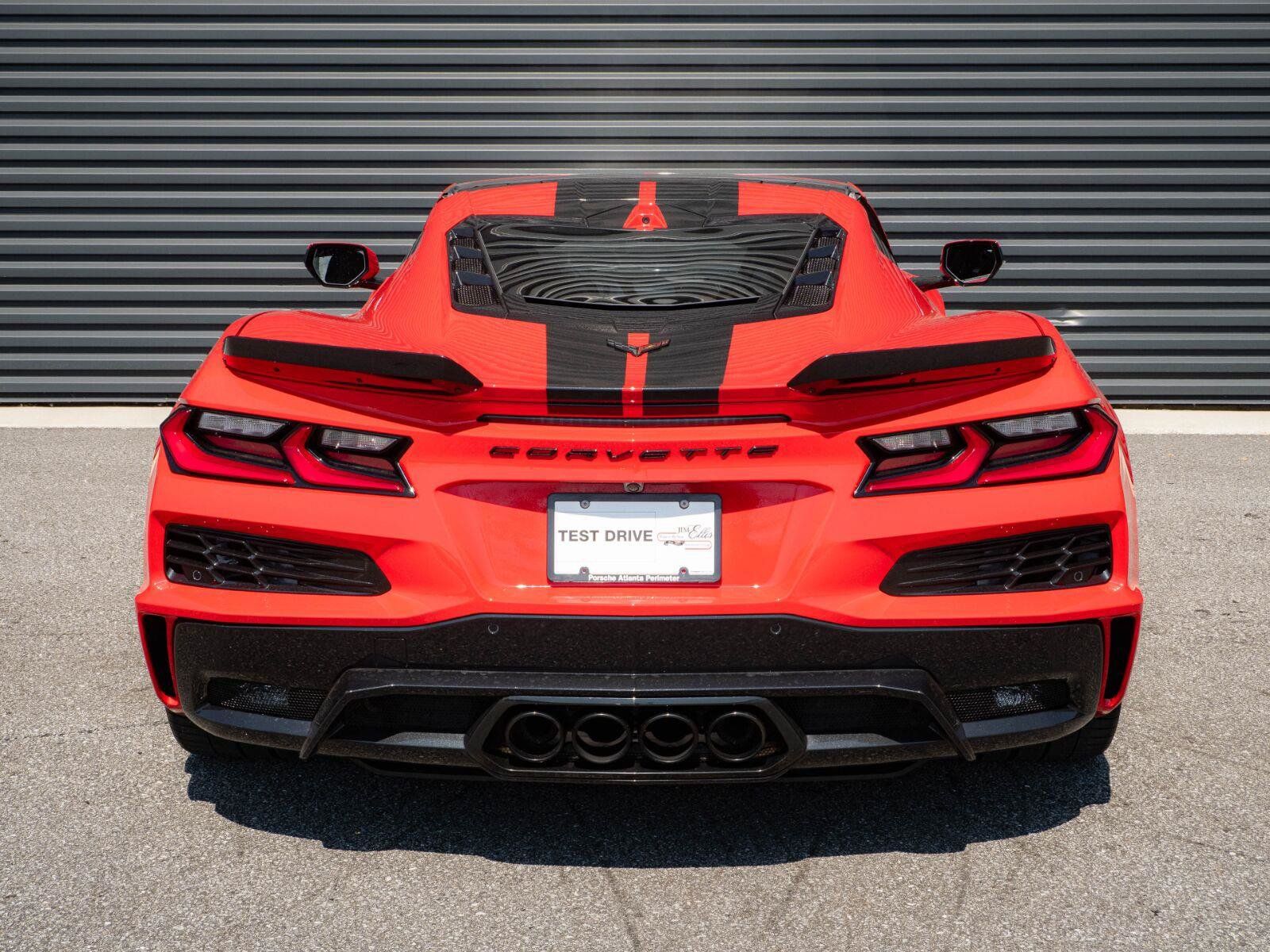 Used 2024 Chevrolet Corvette Z06 RWD image 22