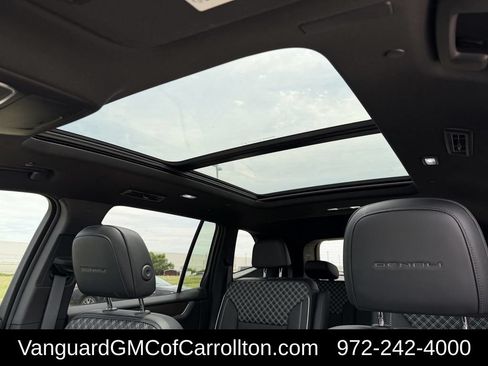New 2026 GMC Acadia Denali w/ Super Cruise Package FWD image 30