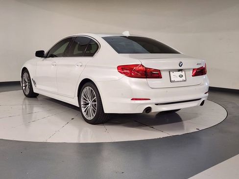 Used 2020 BMW 530i w/ Premium Package RWD image 5