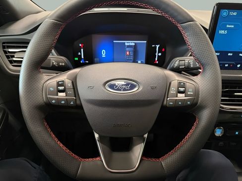 Used 2025 Ford Escape ST-Line w/ Tech Pack #1 AWD/4WD image 24