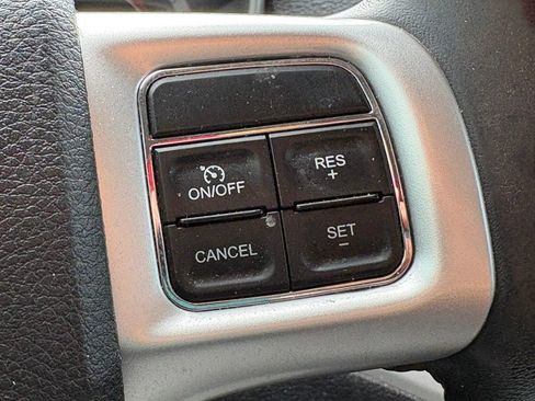 Used 2019 Dodge Journey SE w/ Connectivity Group FWD image 15
