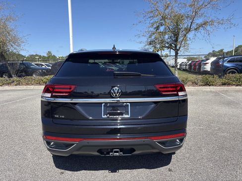 Used 2023 Volkswagen Atlas Cross Sport SE w/ Panoramic Sunroof Package FWD image 5