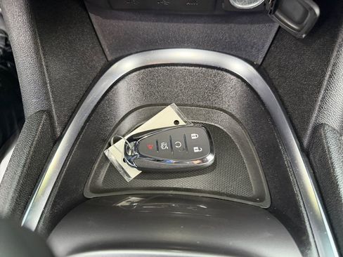 Used 2024 Chevrolet Malibu LT FWD image 32
