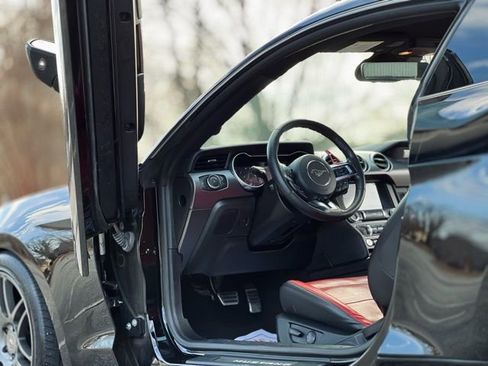 Used 2021 Ford Mustang GT Premium w/ Equipment Group 401A image 17