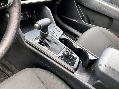 Certified 2024 Kia Sportage LX image 10