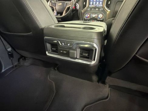 Used 2020 Chevrolet Silverado 1500 High Country w/ Z71 Off-Road Package AWD/4WD image 29