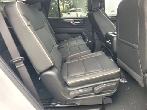 New 2026 GMC Yukon Elevation image 14