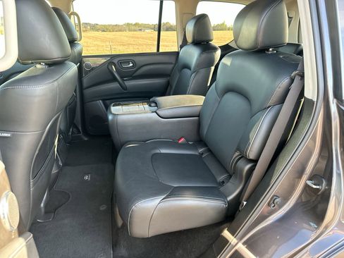Used 2024 INFINITI QX80 Luxe image 23