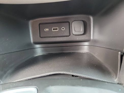 Used 2021 Chevrolet Equinox LS w/ LS Convenience Package FWD image 29
