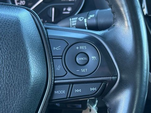 Used 2024 Toyota Camry SE image 25