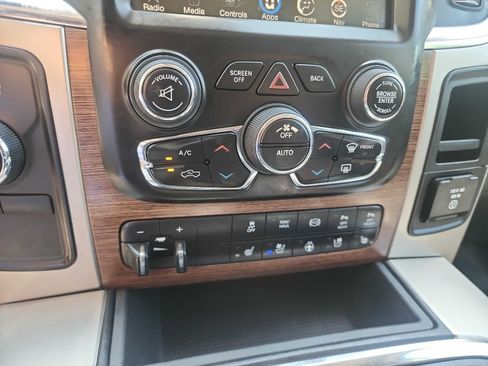 Used 2016 RAM 2500 Laramie AWD/4WD image 25