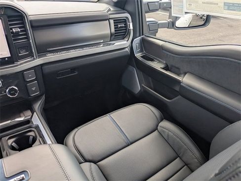 New 2026 Ford F250 Platinum image 17