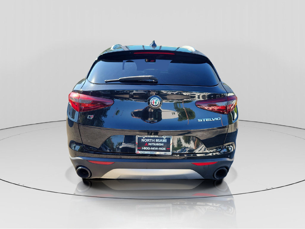 Used 2019 Alfa Romeo Stelvio Ti AWD/4WD image 6