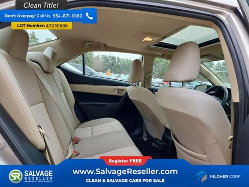 Used 2014 Toyota Corolla LE FWD image 13