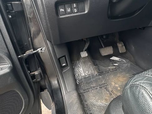 Used 2018 Honda Pilot Elite image 12