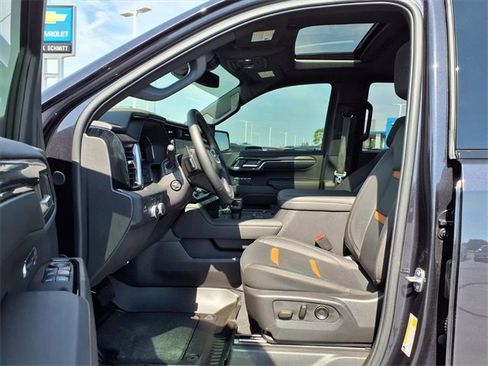 Used 2024 GMC Sierra 1500 AT4 w/ AT4 Premium Package image 22