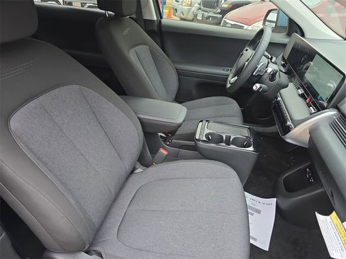 New 2026 Hyundai Ioniq 5 SE image 10