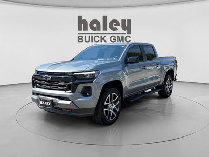 Used 2023 Chevrolet Colorado Z71 w/ Z71 Convenience Package 2