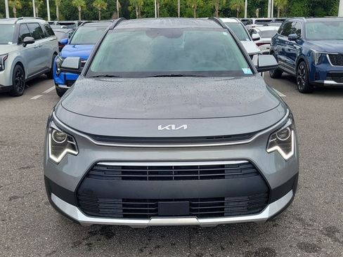 New 2026 Kia Niro EX FWD image 2