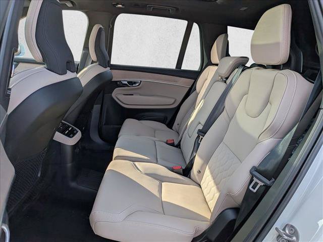 New 2026 Volvo XC90 T8 Plus w/ Protection Package Premier AWD/4WD image 17