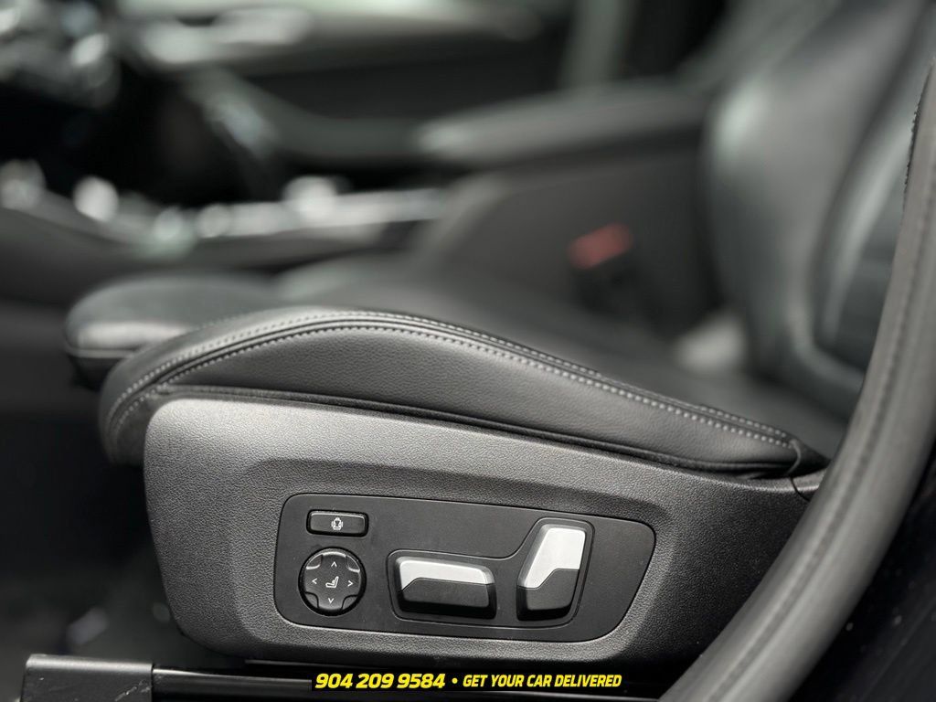 Used 2021 BMW X3 sDrive30i w/ M Sport Package RWD image 9