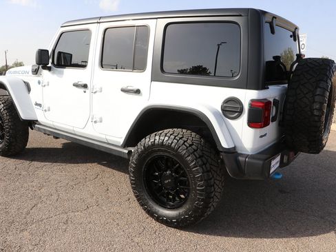 Used 2023 Jeep Wrangler Unlimited Rubicon 4xe w/ Cold Weather Group AWD/4WD image 6